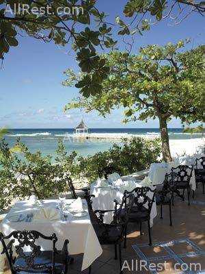 Half Moon Resort 35